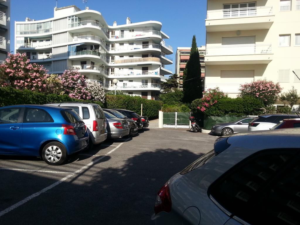 Apartamento Le Palais Du Tropique Juan-les-Pins Exterior foto